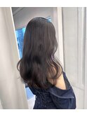 グレージュ　透け感カラー　トーンダウン　レイヤーカット