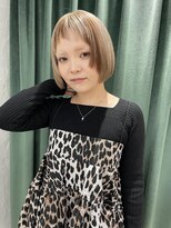 ヘン(hen)&nbsp;【心斎橋hen】コントラスト　デザインカラー ブロンド