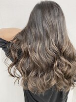 アオアクア バイ グルグル 小岩店(ao akua by GULGUL)&nbsp;レイヤーロング 派手すぎない大人のグラデーションカラー 小岩