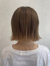 【悩み別：「白髪染めでも明るいトレンドカラーにしたい」】大人気アディクシーカラーで透明感カラー