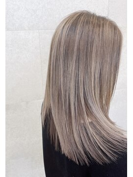 ウィールール 手稲店(WE RULE) ミルクティーホワイトベージュ