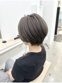 前下がりショートボブ/ハイライトデザインカラー
