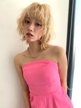 ランテルディ 渋谷(LANTERDIT) 抜きっぱなしブロンド　ケアブリーチ　ウルフボブ　顔周りカット