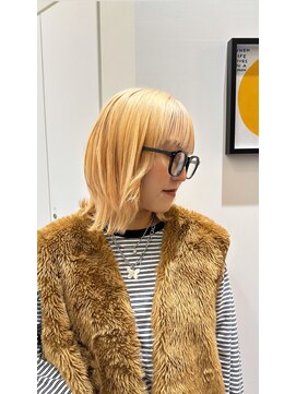 シュールドゥー(SUR DEUX) ブロンドカラー