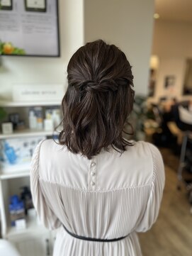 ルシードスタイル ムースユイット(LUCIDO STYLE mousse8) 結婚式やお呼ばれに♪人気のハーフアップ