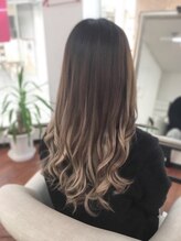 エクステアンドカラー ティアラ(teara)