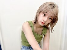 ◆ トレンドカラーで透明感をプラス