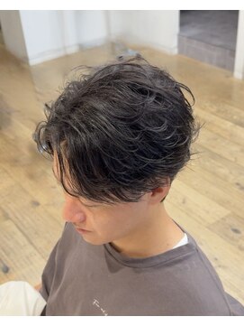 シルク バイ ルカ(SilQ by Luca) ふんわり質感！軽やかさが魅力のフェザーパーマ