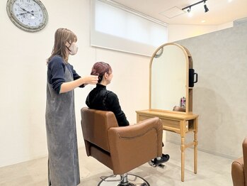 レシェル 松阪(RECIEL)の写真/マンツーマン施術☆スパやシャンプーもベテランスタイリストが担当するから心から満足のいく癒し時間に♪