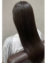 ファム 札幌大通(fam)&nbsp;冬のダークアッシュメテオカラー◎30代40代艶髪ロング