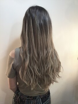 ヘアメイクサロン ゼロ(ZERO) 【ハイライト×グラデーション】外国人風アッシュ★