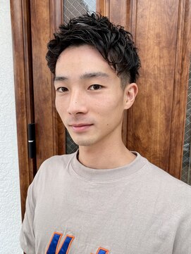 フィーカ(FIKA) 【黒髪パーマ】メンズツーブロック