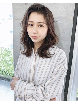 リコバイアフロート(riko by afloat) 透けバング立ち上げ前髪くびれレイヤーヘア/韓国風ヨシンモリ