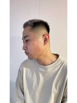 サン 鎌倉長谷(3.) フェードカット バーバースタイル