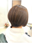 ショートボブ
