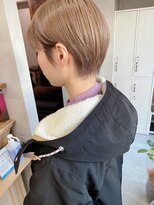 イルウィ(irwi)&nbsp;【ブリーチカラー】ベージュカラー　ショートヘア