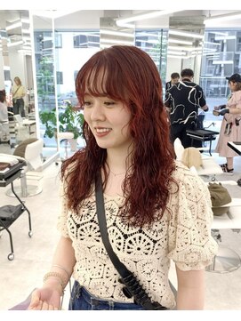 ブラウン(Brown) レイヤーカット/ロングパーマ/ウェットヘア