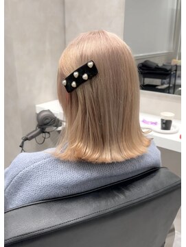 ソヨン 豊田市駅店(SOYON) ホワイトベージュ/ブリーチ/ハイトーン/ケアブリーチ