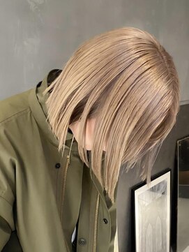 キャロルガーデンズ ボコカ 表参道(Carroll Gardens bococa) ベージュ/ミルクティーベージュ/ボブ/くすみカラー　azu