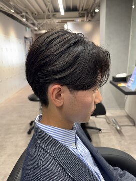 コンフィデンス 新宿3rd(confidence) ナチュラルセンターパート