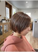 ショート×ベージュカラー