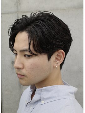 レタッチバイフィフス(RETOUCH by fifth) 原宿フェザーパーマニュアンスパーマスパイラルパーマメンズヘア