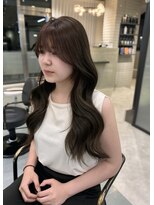 リリー(Lilley)&nbsp;ブラウン透明感カラー☆ロングヘア巻き髪