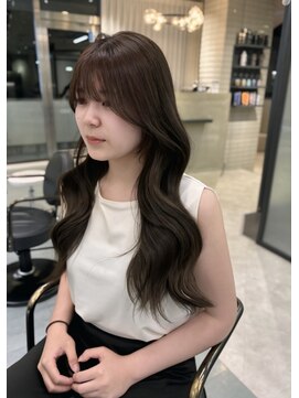 リリー(Lilley) ブラウン透明感カラー☆ロングヘア巻き髪
