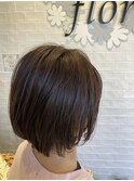 ボブよりのショート