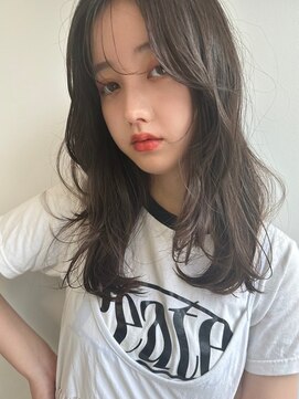 ホスタ 大阪梅田店(fosta) ベージュインナーカラーショートボブレイヤーミディアム前髪