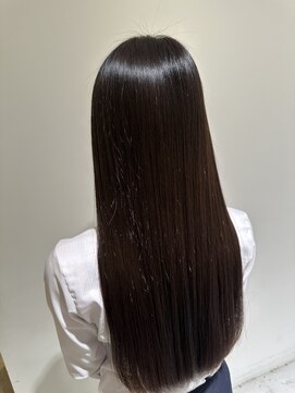 スリー(THREE) ワイトグレージュ/髪質改善/チェリーブラウン/蟹江