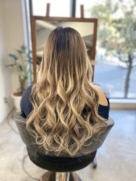 フツーロ 栄(FUTURO) #プルエクステ#プルシールエクステ#エクステ#髪質改善#栄#名古屋