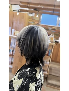 ベベ バイ モップス(be'be' by MOPS) ミディアムウルフ×ルーツカラー