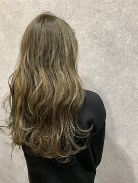 セブン ヘア ワークス(Seven Hair Works) ［セブンヘア］ブリーチ2回ベージュ系カラー