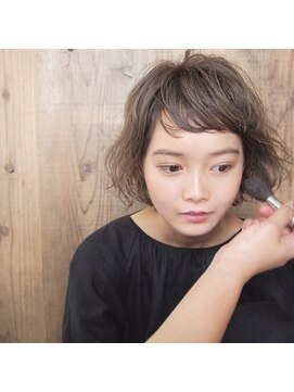 コス(kos) 【nanuk*ueki】春夏ショートボブ*ニュアンスパーマ