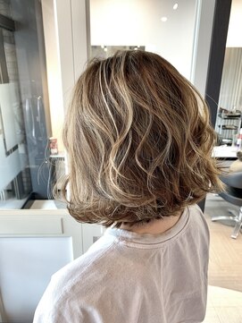 ブレス ヘアデザイン(BLESS hair design) 大人かわいいイメチェンハイライト小顔カット前髪ケアカラー美髪