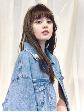 フェリーエスト(FEERIE est) アッシュベージュ