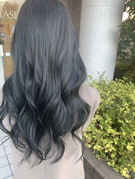 カペリベラ CapelliBella 香里園店 ハイライト×ネイビー《暗髪カラー》/10代20代30代