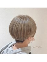 アンティカ(ANTICA) マッシュショート×ミルクティーベージュ