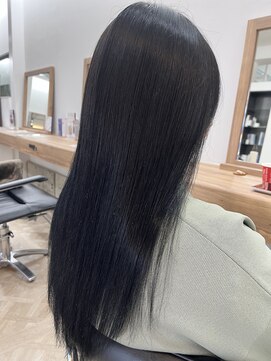 ミルバイアンフィニー(MIL by INFINI) ブルーブラック×うる艶ロング