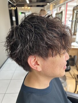 アイズ 海老名(AIZU) ツイストスパイラルパーマ　刈り上げないマッシュ　メンズパーマ