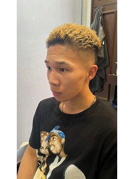 ヒロギンザ 池袋 サンシャイン通り店(HIRO GINZA) ハイトーンスキンフェード極道パーマ