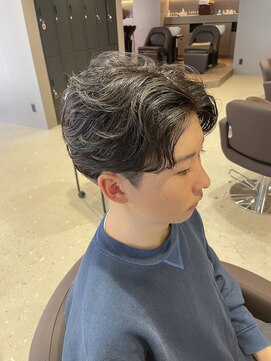 ショコララテ 毛流れニュアンスワンカールパーマ！