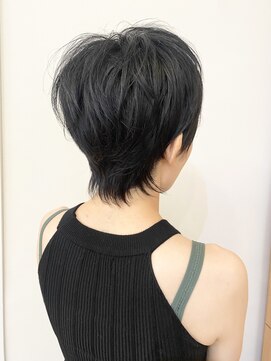 モリオ フロム ロンドン 成増店 【morio成増/一戸】大人かわいいウルフショート