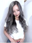 【モデル顔負け】ホワイトシルバーバレイヤージュ×ブリーチ２回