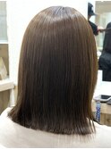 鎖骨ミディアムアッシュカラーケアカラーお顔周りレイヤー