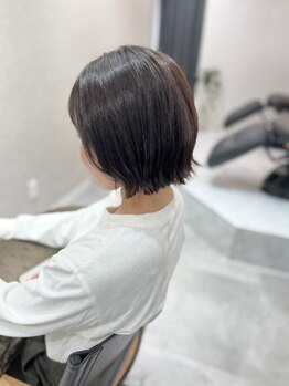 ファーストグレイお任せ下さい◎ファッションカラーで自然に染め、透明感のある色味や明るさを楽しめます♪