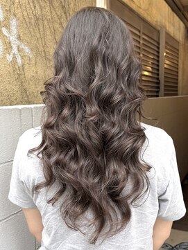 チョビー(Chobii) 表参道 コテ巻き風パーマ デジタルパーマ 暗めカラー韓国風