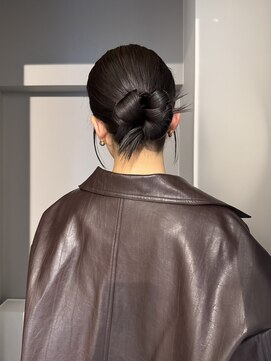 ビューズ(VIEWS) お呼ばれヘアセットカチモリヘアタイトアレンジ(表参道)