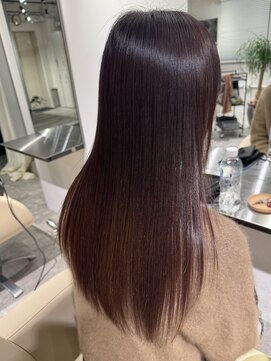 レヴリー(reverie) ツヤ髪髪質改善トリートメント切りっぱなし暖色系カラー